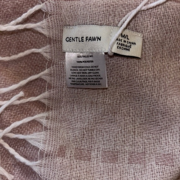 Gentle Fawn Blush Pink Shawl with Fringe - Picture 5 of 7